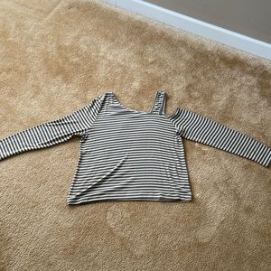 Cabi Dare Tee size XL